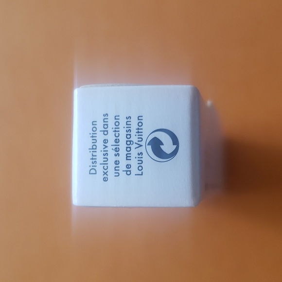 Louis Vuitton Matiere Noire 2 ml sample - Picture 6 of 6